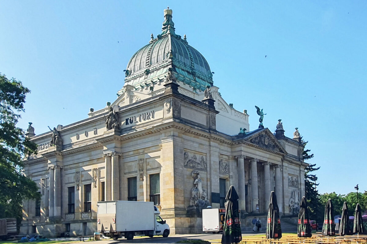 Ruhmeshalle/Dom Kultury – Foto: Wolfgang Köhn